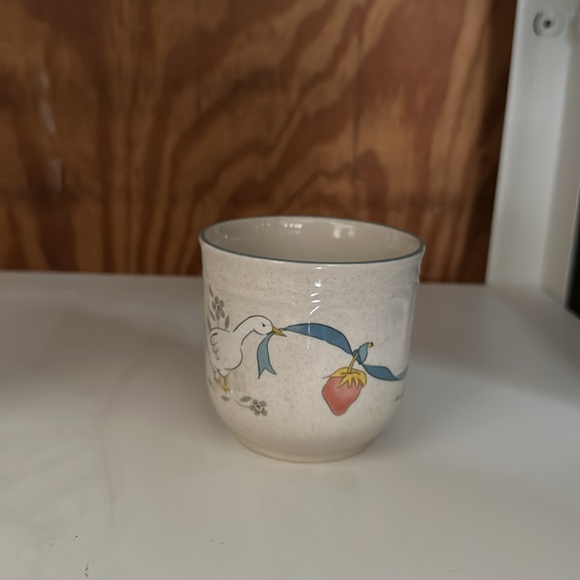 vintage ribbon goose mug - Picture 2 of 3